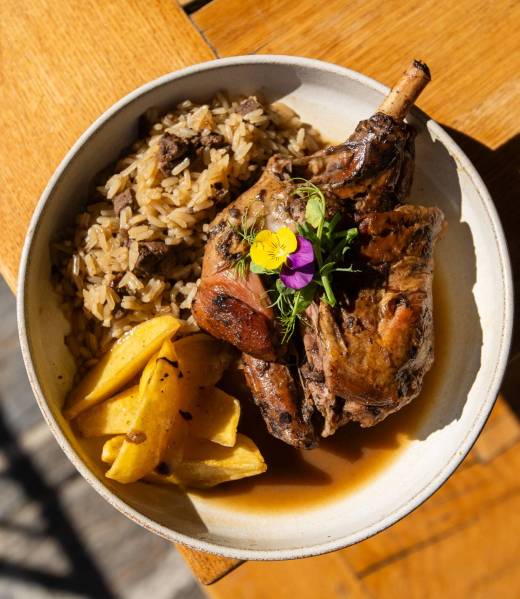 De La Tierra Pa La Mesa